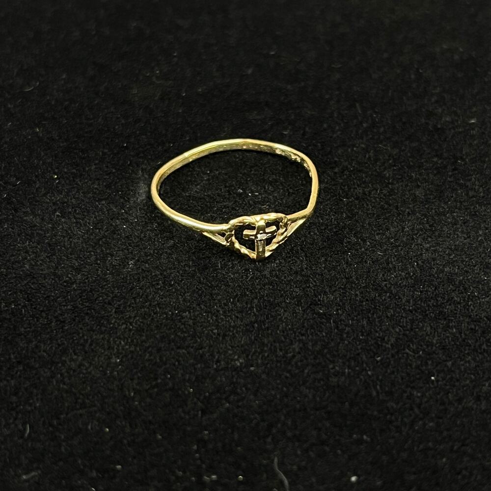 Vintage 14K Yellow Gold Christian Cross Faith Ring Dainty 0.84g